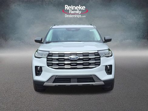 New 2026 Ford Explorer Active w/ Active Comfort Package AWD/4WD image 2