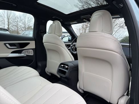 New 2026 Mercedes-Benz E 350 4MATIC Sedan image 18