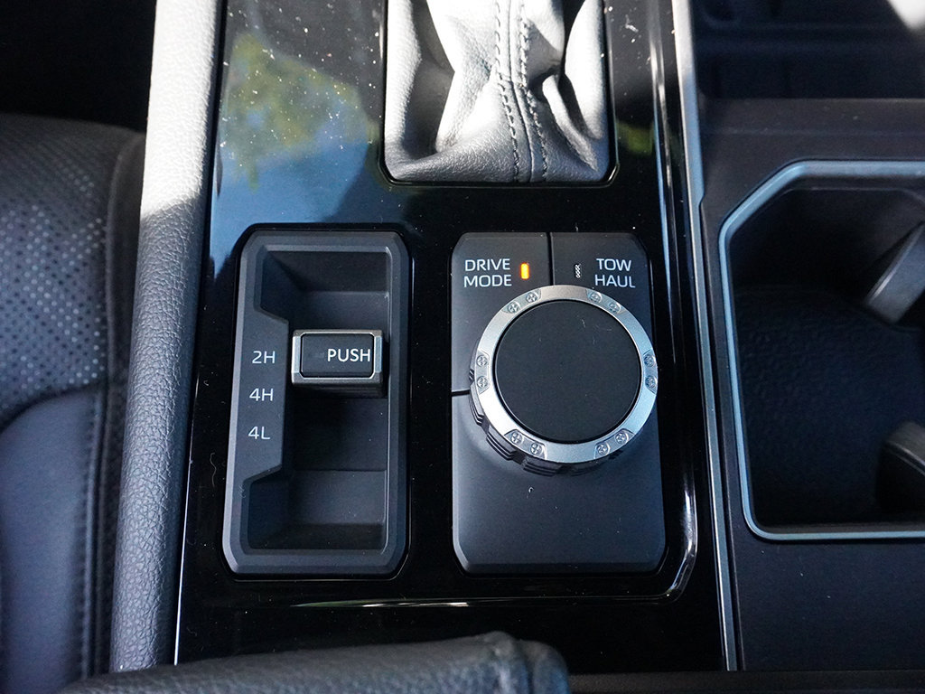Used 2025 Toyota Tundra Limited AWD/4WD image 55