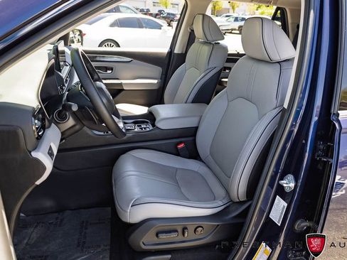 Used 2025 Honda Pilot Elite image 23