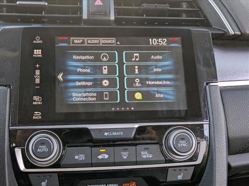 Used 2016 Honda Civic Touring image 11