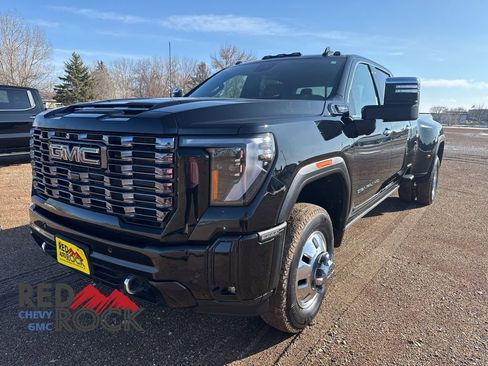Used 2025 GMC Sierra 3500 Denali Ultimate image 1