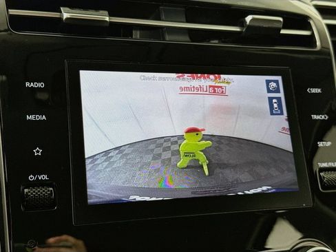 Certified 2024 Hyundai Tucson SE FWD image 6
