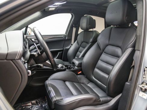 Certified 2023 Porsche Macan GTS AWD/4WD image 10