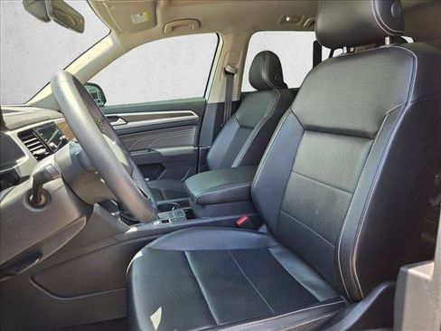 Used 2022 Volkswagen Atlas SE FWD image 16