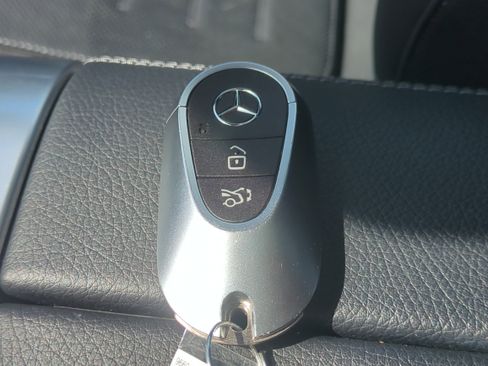 Used 2022 Mercedes-Benz C 300 Sedan image 31