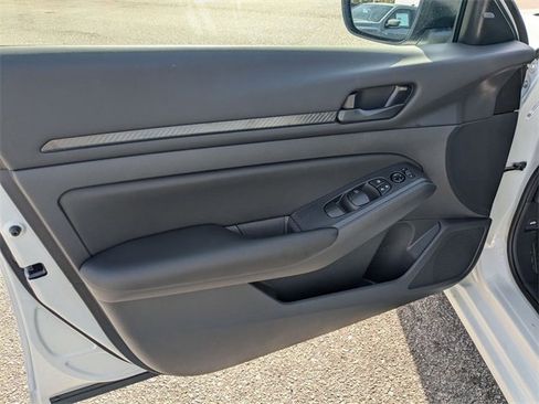 New 2025 Nissan Altima 2.5 S image 11