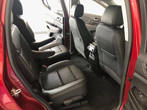 Used 2023 GMC Acadia SLT w/ Technology Package image 15