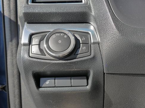 Used 2016 Ford Explorer Limited image 24