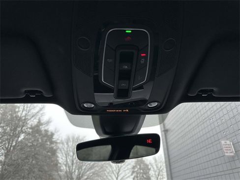 Used 2024 Audi Q5 2.0T Premium Plus w/ Premium Plus Package image 36