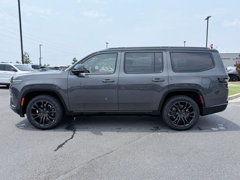 New 2026 Jeep Grand Wagoneer Summit AWD/4WD image 5