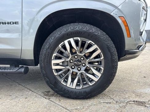 Used 2025 Chevrolet Tahoe Z71 AWD/4WD image 7