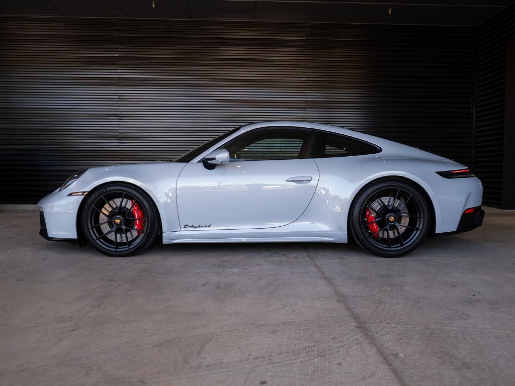 Certified 2026 Porsche 911 Carrera GTS RWD image 2