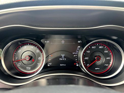 Used 2020 Dodge Charger SXT w/ Leather Interior Group image 26
