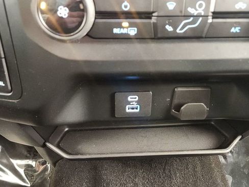 Used 2022 Ford F150 XLT w/ Trailer Tow Package image 16