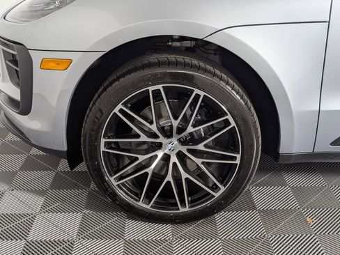 New 2026 Porsche Macan image 11