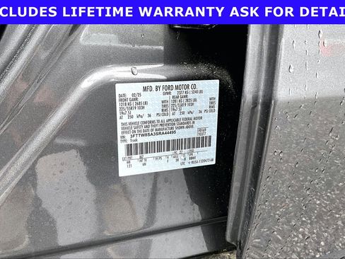 Used 2025 Ford Maverick Lariat w/ 4K Tow Package AWD/4WD image 29