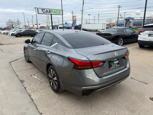 Used 2022 Nissan Altima 2.5 SV image 8