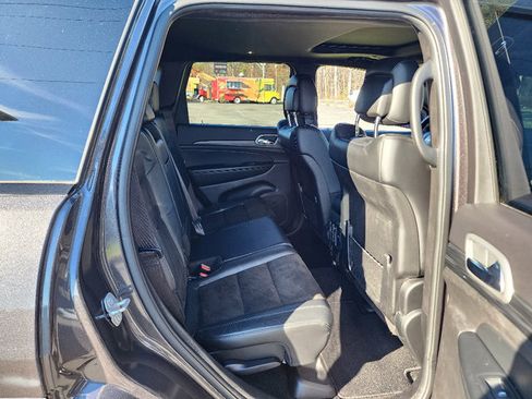 Certified 2021 Jeep Grand Cherokee Laredo X image 29