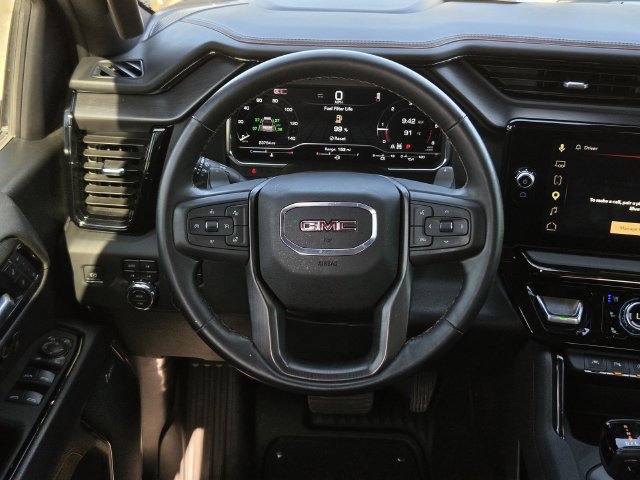 Used 2025 GMC Sierra 1500 AT4 w/ Technology Package AWD/4WD image 21