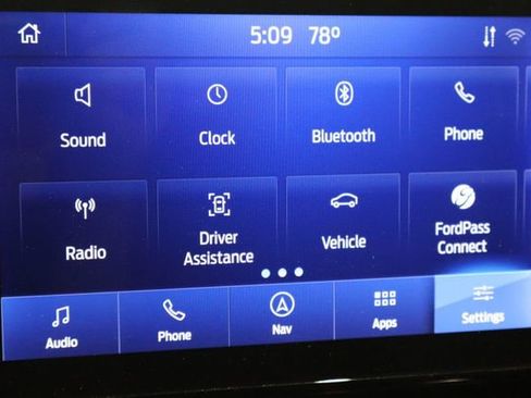 Used 2022 Ford Explorer Limited w/ Equipment Group 301A image 36