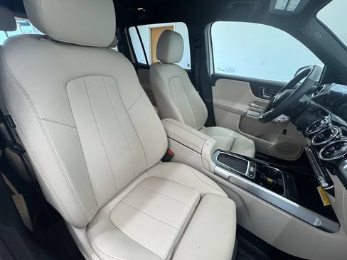 Used 2026 Mercedes-Benz GLB 250 image 35