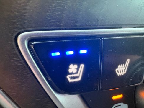 Certified 2020 Honda Accord Touring image 22