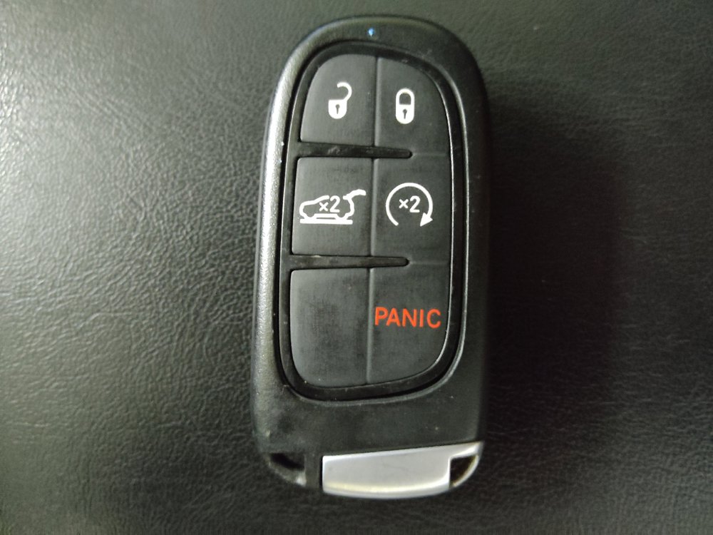 Used 2019 Jeep Cherokee Limited AWD/4WD image 32