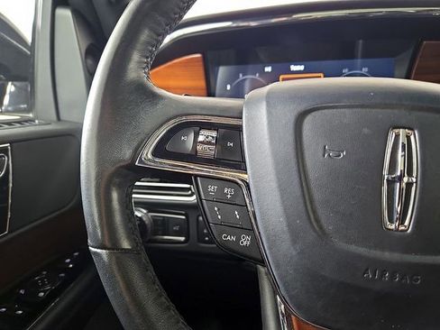 Used 2019 Lincoln Navigator Reserve w/ Cargo Package AWD/4WD image 24