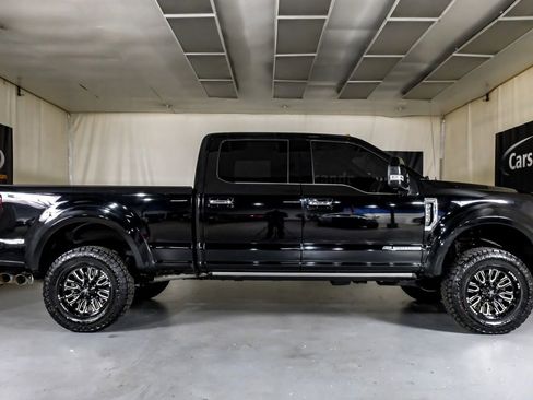 Used 2018 Ford F250 Platinum w/ Platinum Ultimate Package image 6