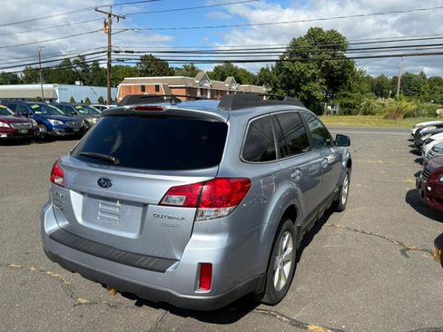 Used 2014 Subaru Outback 2.5i Premium w/ Moonroof Package image 4