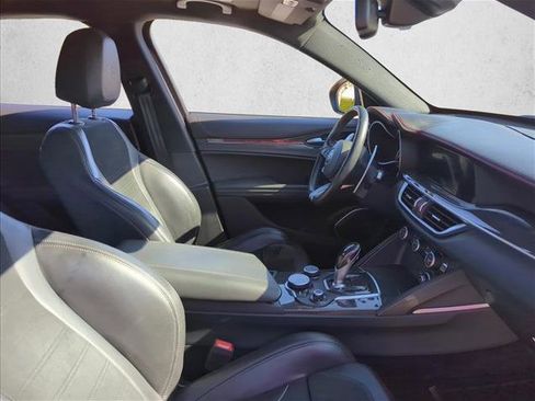 Used 2019 Alfa Romeo Stelvio Quadrifoglio w/ Driver Assist Dynamic Package image 24