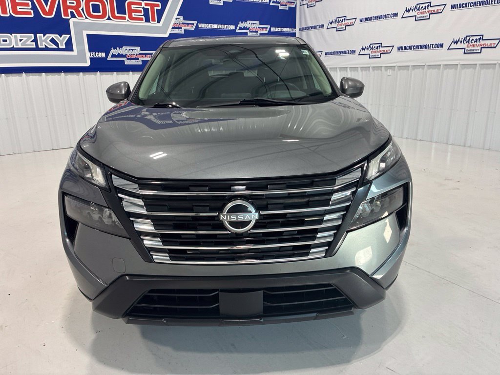 Used 2024 Nissan Rogue SV FWD image 9