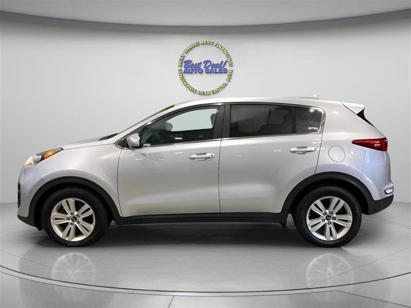 Used 2018 Kia Sportage LX FWD image 2