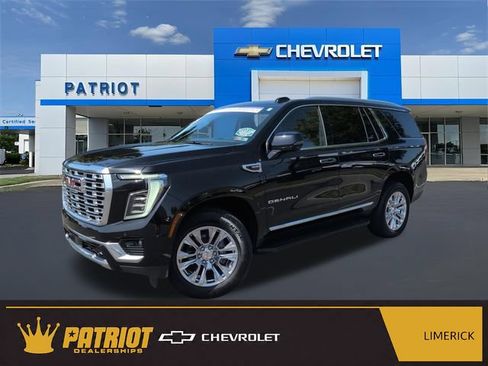 Used 2025 GMC Yukon Denali AWD/4WD image 1