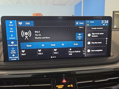 Certified 2025 Acura MDX FWD w/ Technology Package image 16