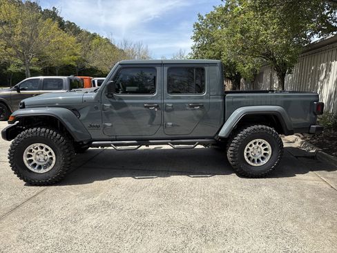 New 2025 Jeep Gladiator Sport w/ Premium Package AWD/4WD image 5