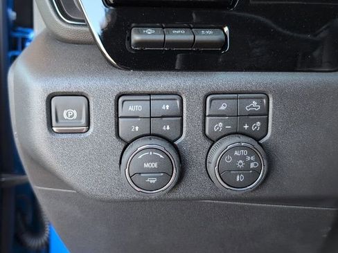 New 2026 Chevrolet Silverado 1500 ZR2 image 18