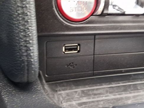 Used 2020 Ford Mustang Premium image 25