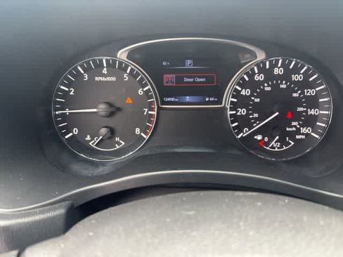 Used 2020 Nissan Pathfinder S FWD image 13