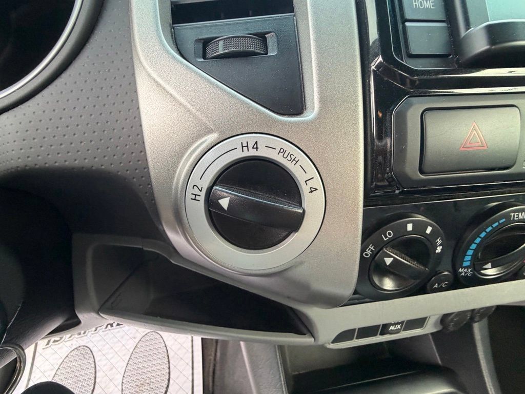 Used 2015 Toyota Tacoma 4x4 Double Cab w/ TRD Sport Package image 21