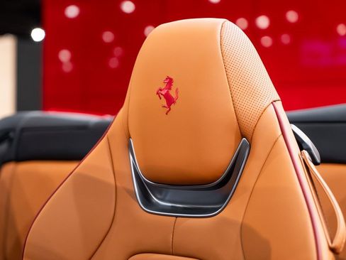 Certified 2023 Ferrari Portofino M image 6