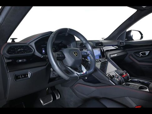 Used 2024 Lamborghini Urus S AWD/4WD image 29