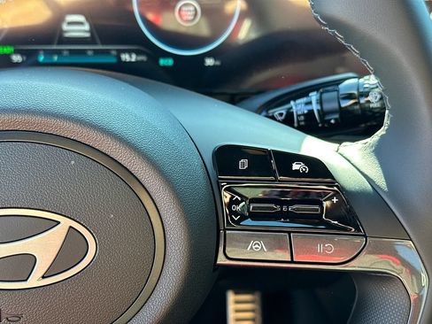 New 2025 Hyundai Elantra SEL FWD image 26