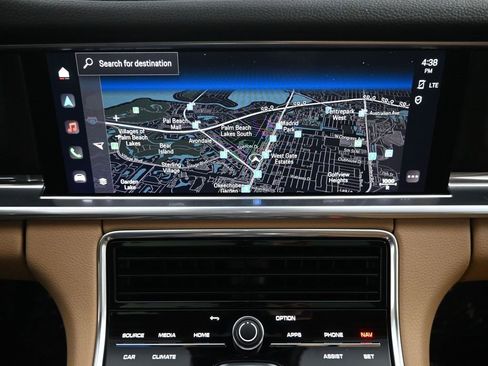 Certified 2023 Porsche Panamera Platinum Edition image 21