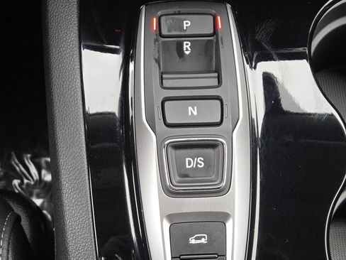 Used 2022 Honda Pilot Touring image 8