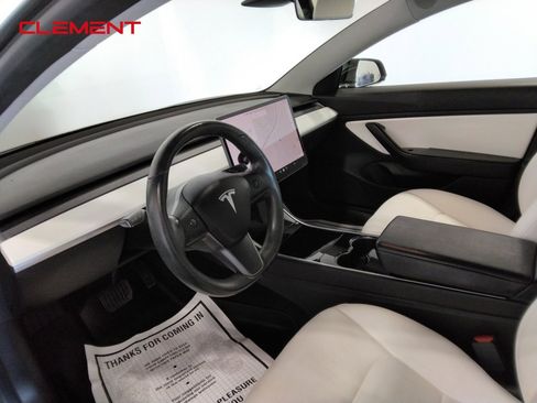 Used 2019 Tesla Model 3 Long Range image 19