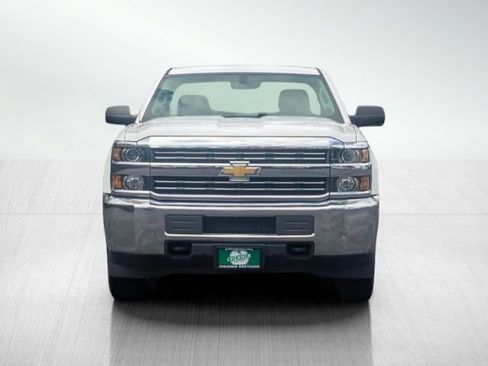 Used 2017 Chevrolet Silverado 2500 W/T image 2