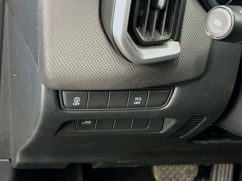 Used 2025 MAZDA CX-50 AWD 2.5 S w/ Preferred Package image 17