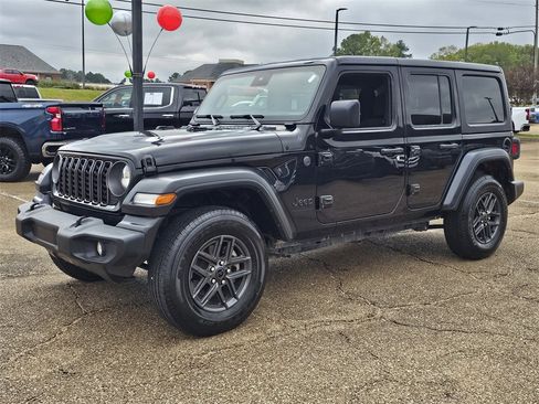 Used 2024 Jeep Wrangler Sport S image 7